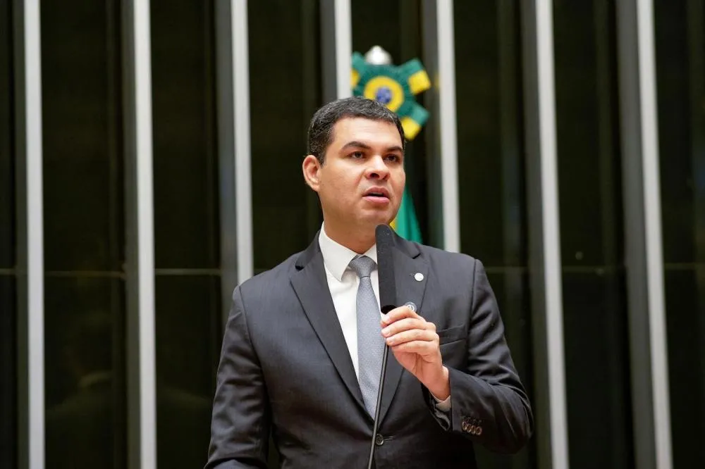 Saullo Vianna integra comissão que debate fim da escala 6x1 no Brasil